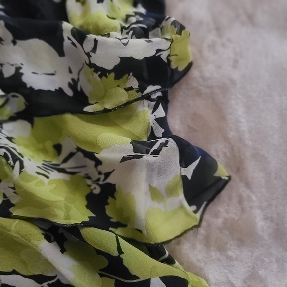 Silk layered top - Picture 4 of 7